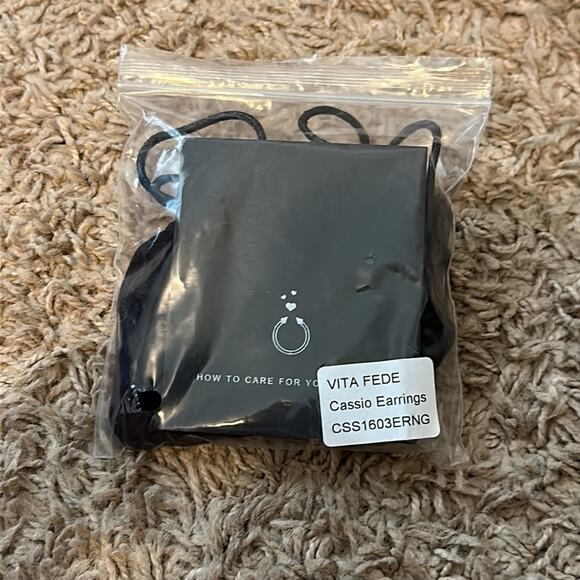 Vita Fede Cassio NWT Gold Earrings NWT Adjust to Wear Multiple Ways - Picture 9 of 9